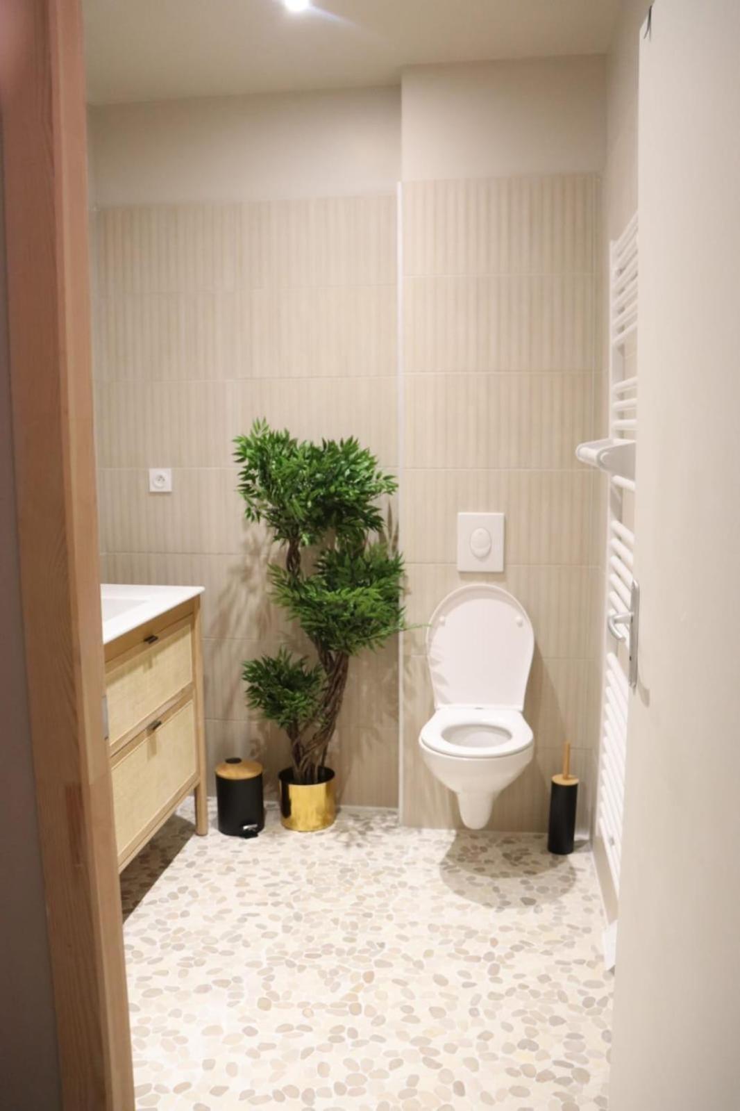 Loveroom Japon Avec Balneotherapie Τουλόν Εξωτερικό φωτογραφία