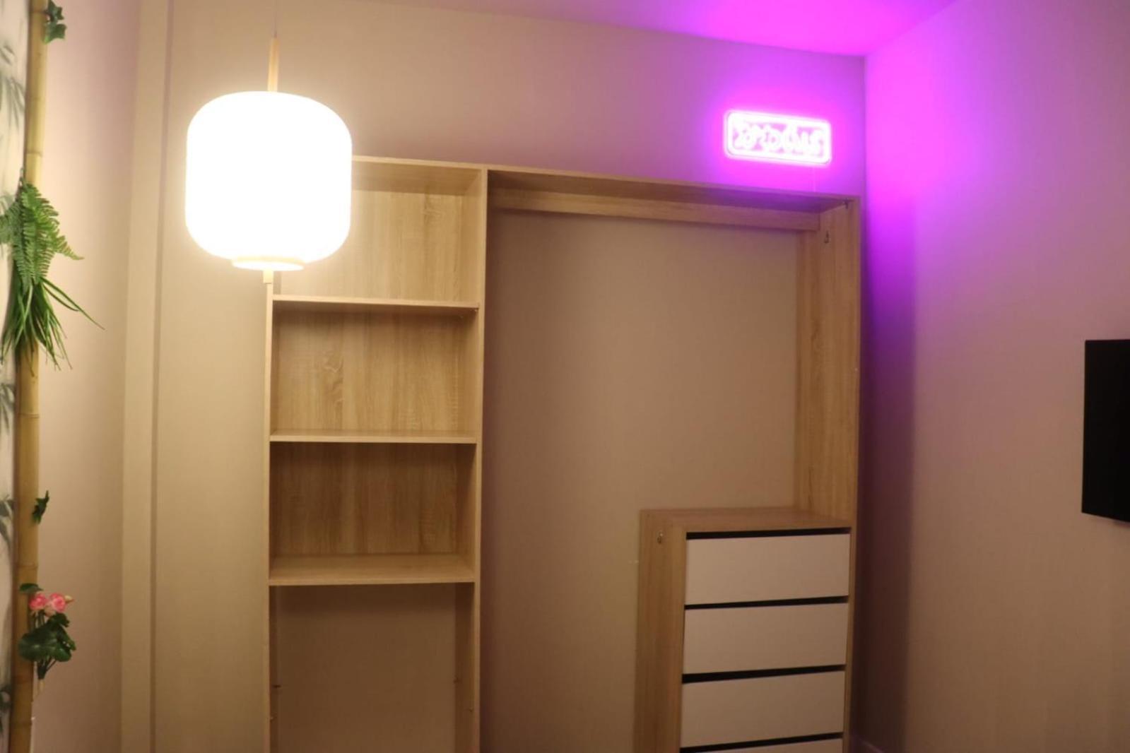 Loveroom Japon Avec Balneotherapie Τουλόν Εξωτερικό φωτογραφία